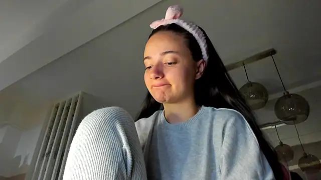 IreneVON online show from October 3, 4:42 am