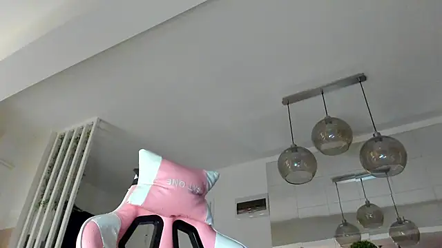 IreneVON online show from November 14, 4:22 am