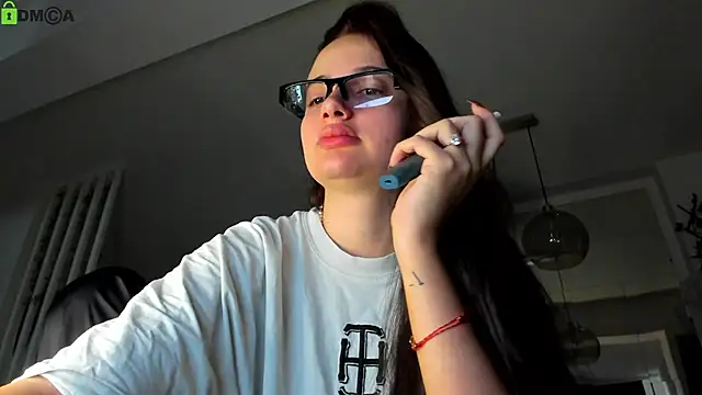 IreneVON online show from April 22, 4:26 am