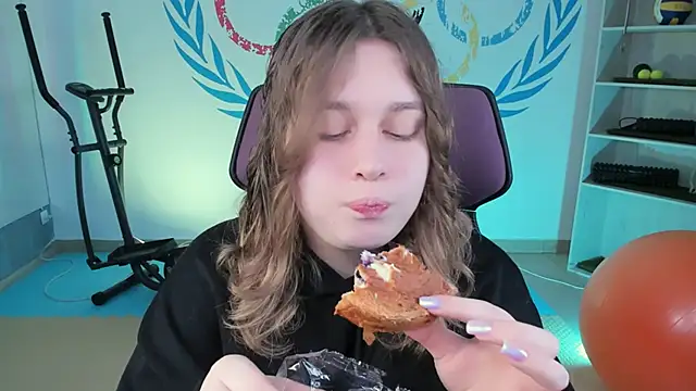 FioraMarmoris online show from January 24, 9:17 am