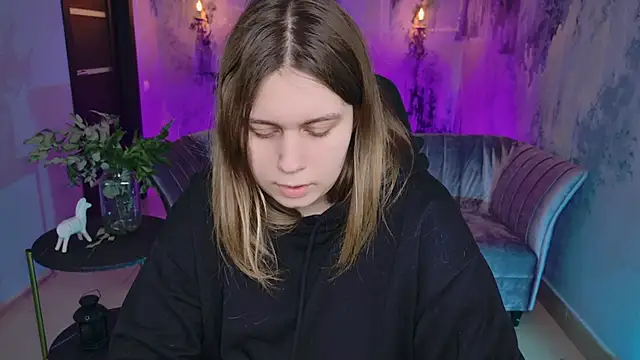 FioraMarmoris online show from February 7, 9:47 am