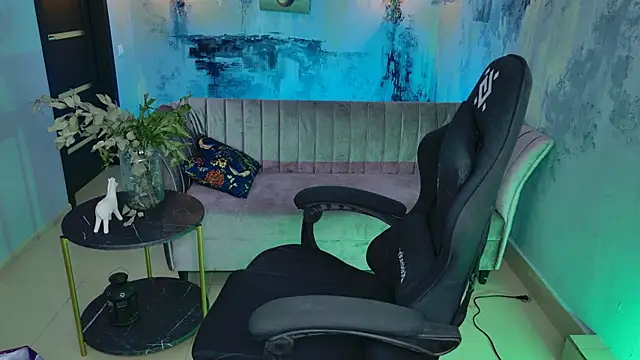 FioraMarmoris online show from February 9, 8:22 am