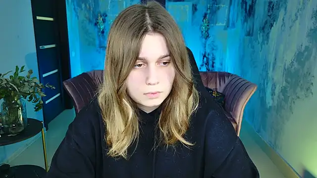 FioraMarmoris online show from February 27, 1:07 pm