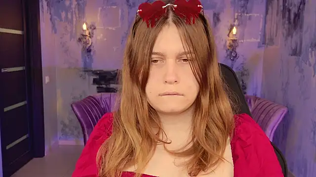 FioraMarmoris online show from October 9, 1:42 pm