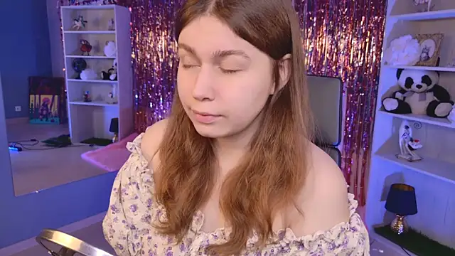 FioraMarmoris online show from April 10, 5:45 am