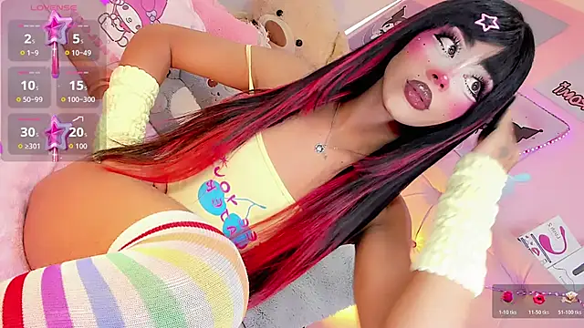 Cute Roxxy online show from June 6, 5:28 pm