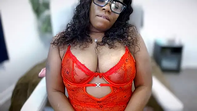 selena42 online show from November 1, 5:31 am