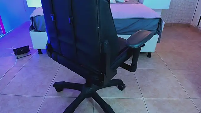 Snapshot of sara_parker069 chatting on February 28, 7:26 am sara parker069 online show from February 28, 7:26 am