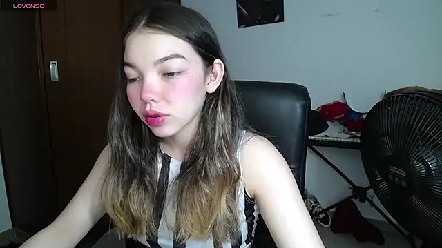 venelope1 online show from February 13, 2:34 am