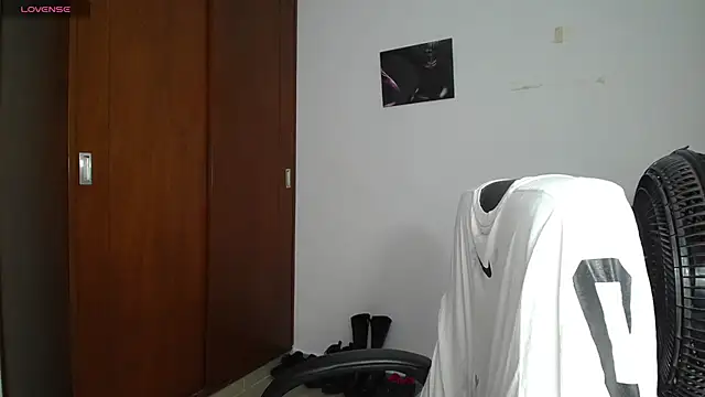 venelope1 online show from March 15, 1:30 am