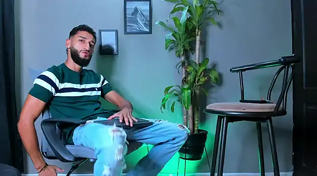 Damian 022 online show from January 10, 4:51 pm