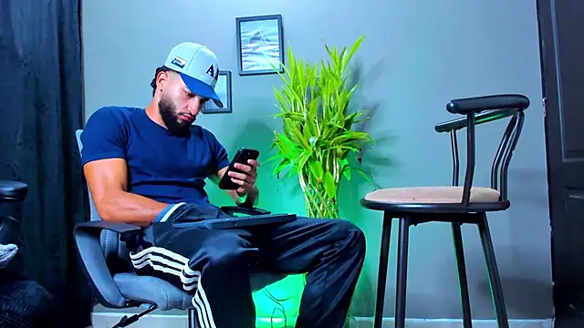 Damian 022 online show from October 27, 12:09 pm