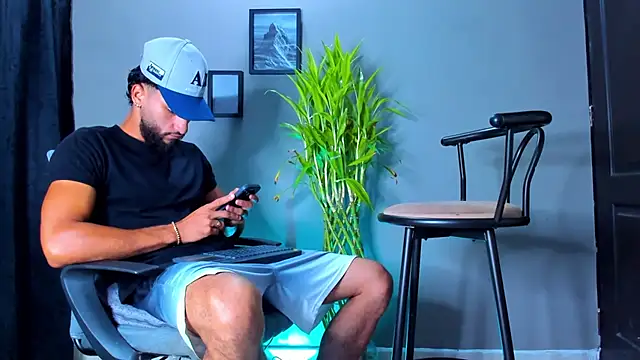 Damian 022 online show from March 30, 2:29 pm