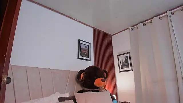 Snapshot of angeli_sexi chatting on May 7, 1:22 am angeli sexi online show from May 7, 1:22 am