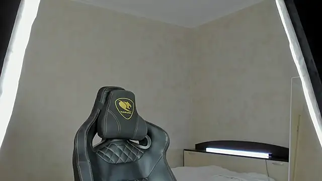 MasonWarholl online show from December 30, 11:49 pm