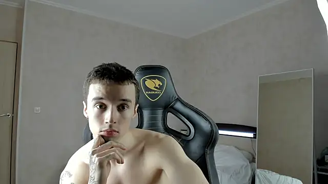 MasonWarholl online show from February 5, 5:31 pm