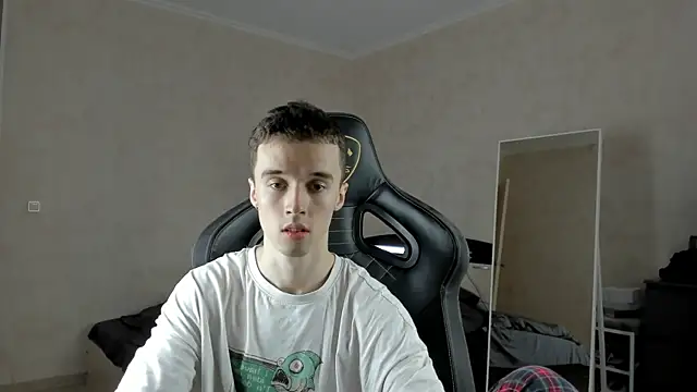 MasonWarholl online show from March 4, 12:55 pm