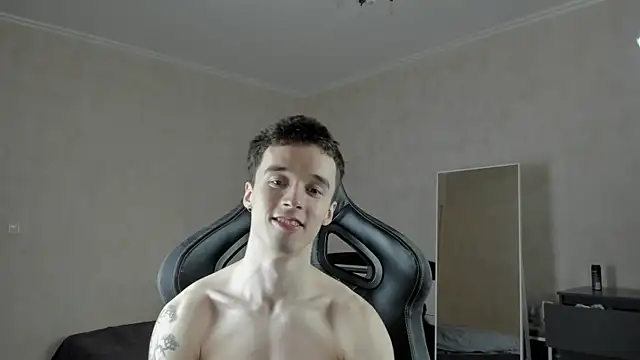 MasonWarholl online show from March 18, 8:25 am