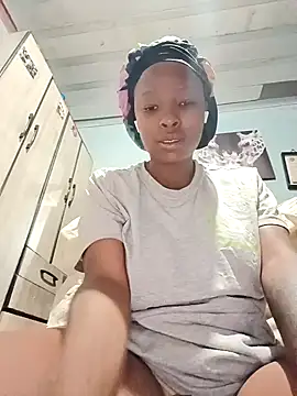 Snapshot of Mayo01_ chatting on December 4, 10:19 pm Mayo01  online show from December 4, 10:19 pm