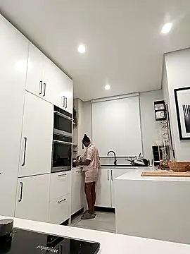 Snapshot of Mayo01_ chatting on September 14, 5:50 am Mayo01  online show from September 14, 5:50 am