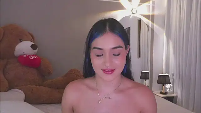 AnnyHizzle online show from October 16, 1:39 am