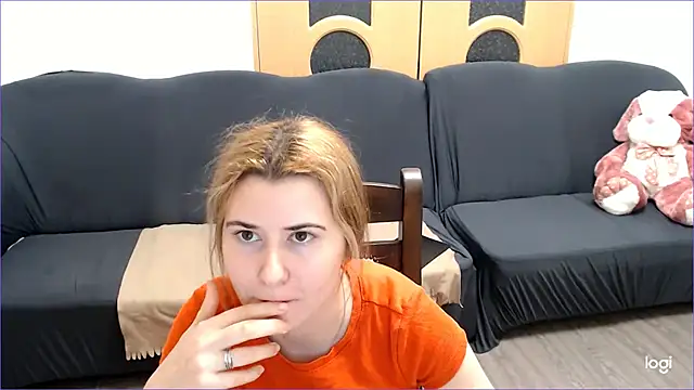 VioletaFlower7 online show from January 24, 8:54 pm