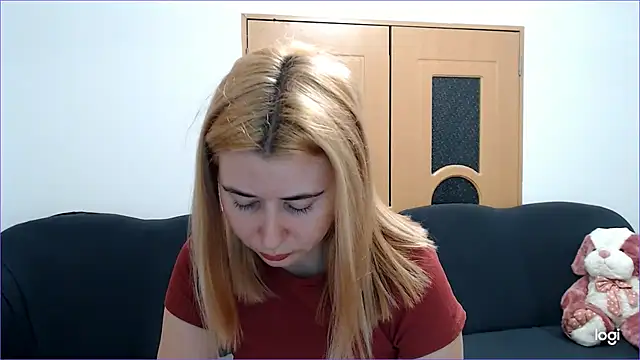 VioletaFlower7 online show from February 17, 9:56 am