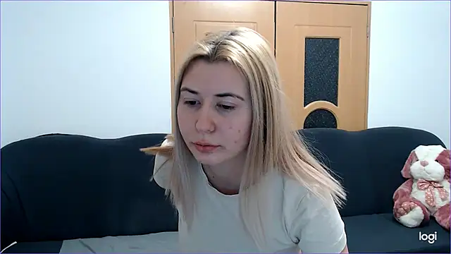 VioletaFlower7 online show from February 21, 6:37 pm