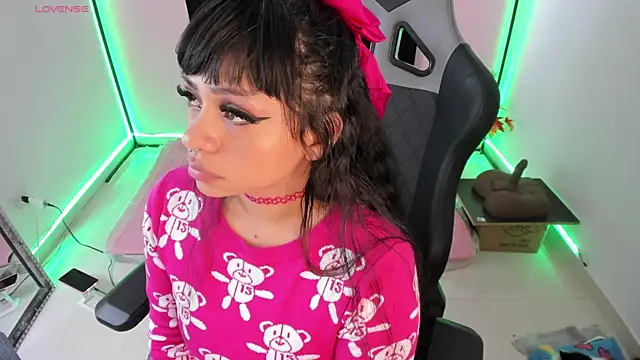 zoesullivan online show from December 30, 12:52 pm