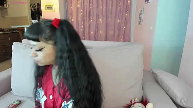 zoesullivan online show from January 18, 9:34 am