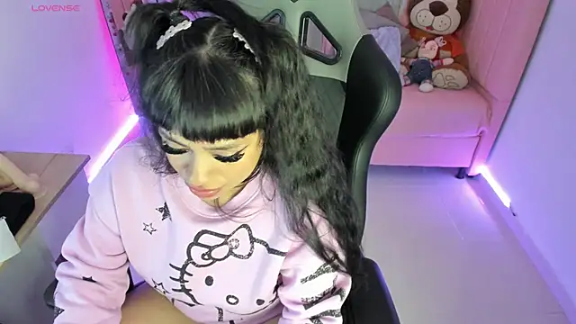 zoesullivan online show from February 1, 12:47 pm