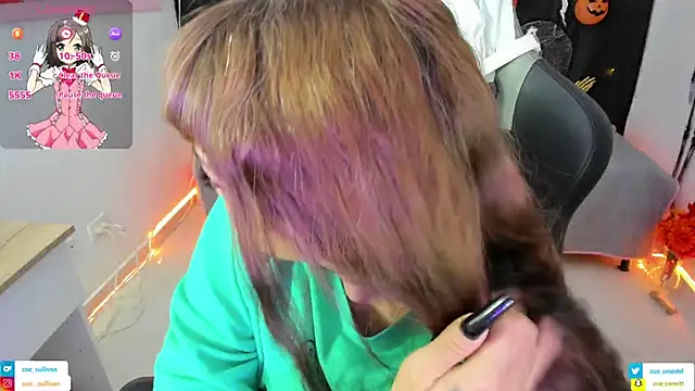 zoesullivan online show from October 25, 9:39 am