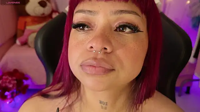 zoesullivan online show from April 10, 9:47 am