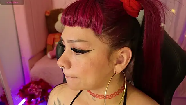 zoesullivan online show from April 17, 9:56 am