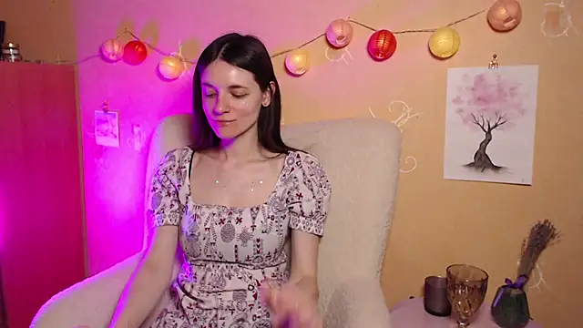 Snapshot of Wonder_woman24 chatting on March 1, 10:53 pm Wonder woman24 online show from March 1, 10:53 pm