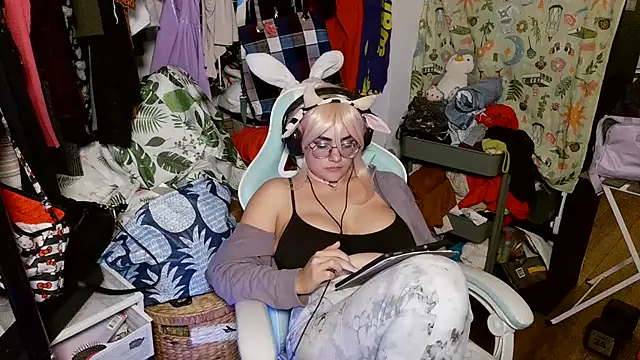 mochi rainbow online show from January 14, 4:57 am