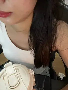Linda x2 online show from August 7, 3:47 pm