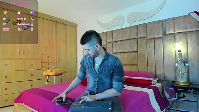 petterwilly1 online show from December 17, 1:16 pm