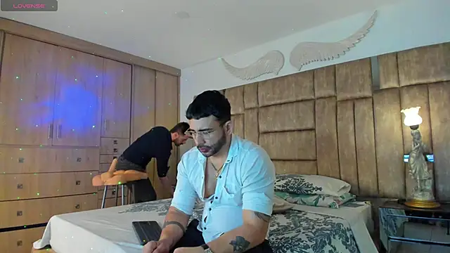 petterwilly1 online show from March 15, 1:51 pm