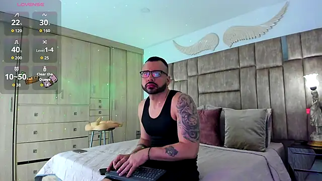 petterwilly1 online show from October 1, 4:02 pm