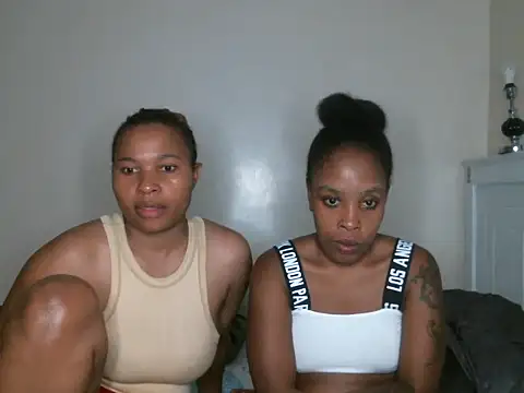 R-thequeen online show from February 5, 10:01 pm