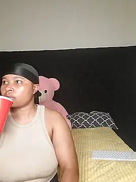 R-thequeen online show from March 23, 9:41 pm