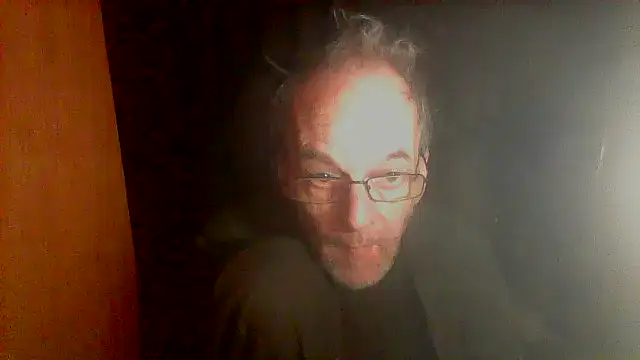 nice6incs online show from April 11, 10:03 pm