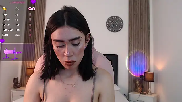 Julieta De Los Angeles online show from December 27, 11:53 pm