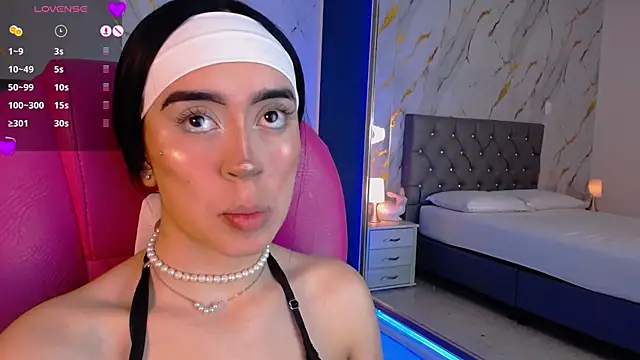 Julieta De Los Angeles online show from January 10, 6:31 am