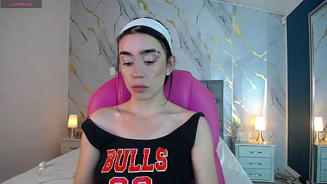 Julieta De Los Angeles online show from January 30, 3:33 am