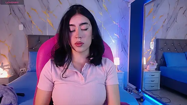 Julieta De Los Angeles online show from February 5, 3:45 am