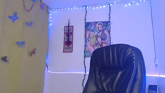 Snapshot of Zafiroweb09 chatting on March 21, 11:01 pm Zafiroweb09 online show from March 21, 11:01 pm