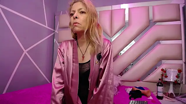 sophia ny online show from February 25, 12:36 am