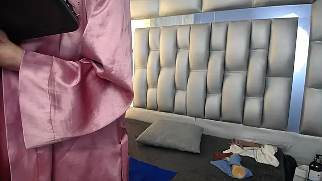 sophia ny online show from March 5, 5:29 pm